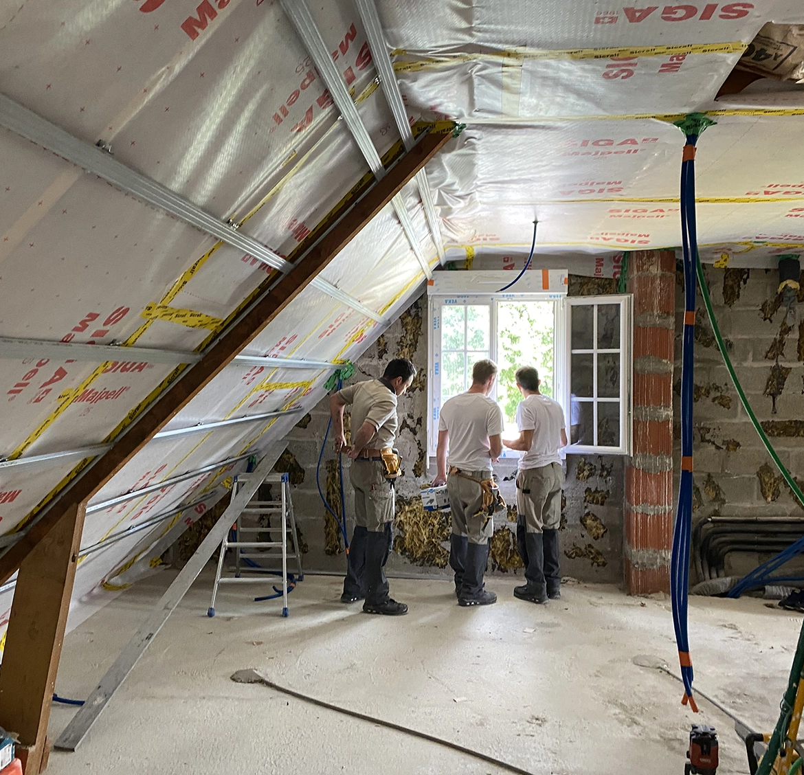 expérience et expertise Le Sourn habitat, Isolation intérieur, Rénovation, Cloison sèche, Chape sèche, Plafond suspendu, Staff à pontivy